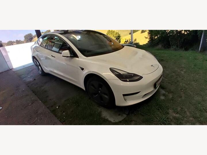 Tesla Model 3 Standard Range Plus Auto RWD 4dr
