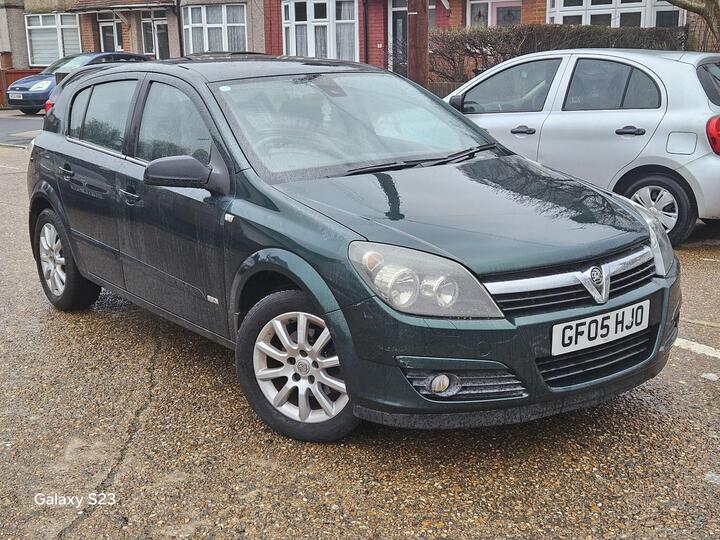 Vauxhall Astra 1.8i 16v Design 5dr