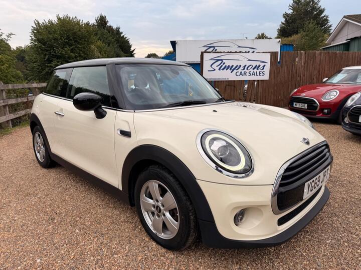 MINI Hatch 1.5 Cooper Classic Euro 6 (s/s) 3dr