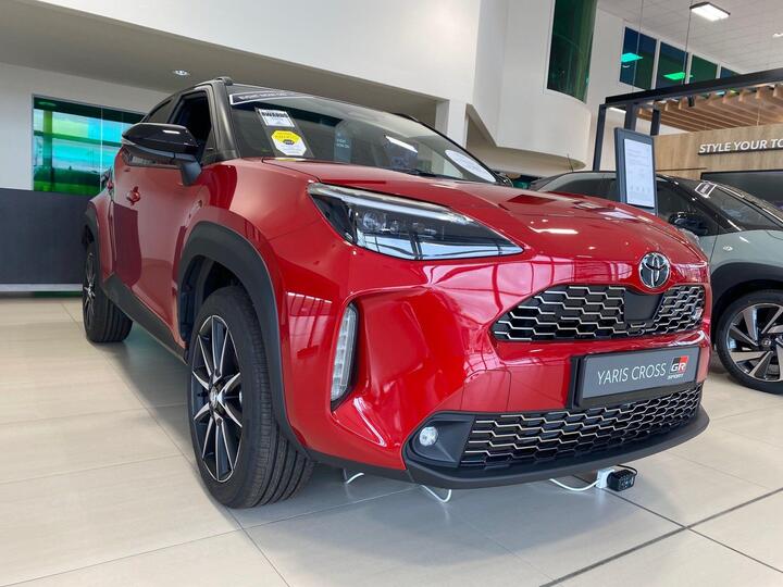 Toyota Yaris Cross 1.5 VVT-h GR SPORT E-CVT Euro 6 (s/s) 5dr