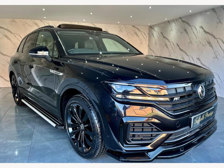 Volkswagen Touareg 3.0 TDI V6 Black Edition Tiptronic 4Motion Euro 6 (s/s) 5dr Volkswagen Touareg 3.0 TDI V6 Black Edition Tiptronic 4Motion Euro 6 (s/s) 5dr