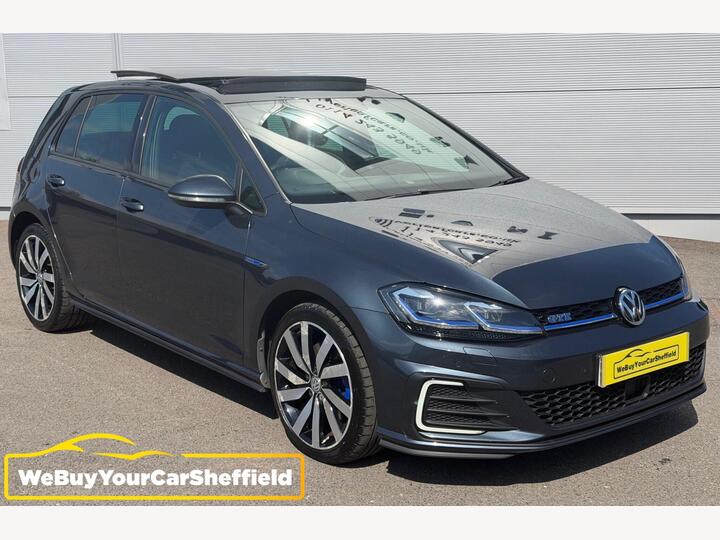 Volkswagen Golf 1.4 TSI 8.7kWh GTE Advance DSG Euro 6 (s/s) 5dr