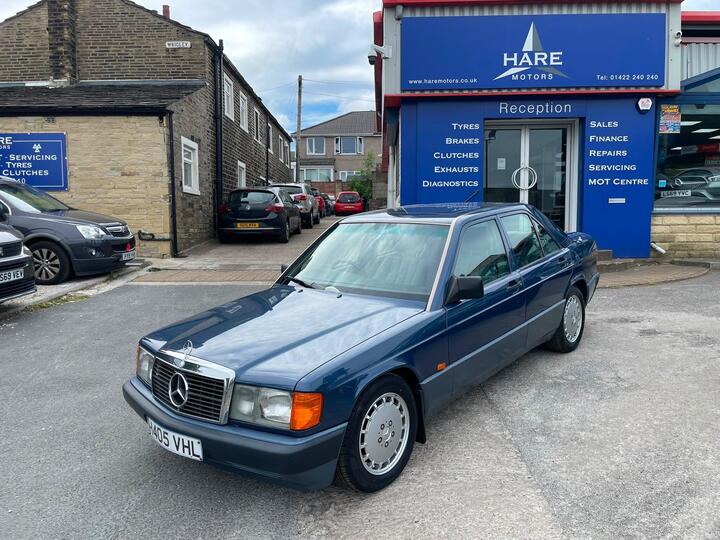 Mercedes-Benz 190 E