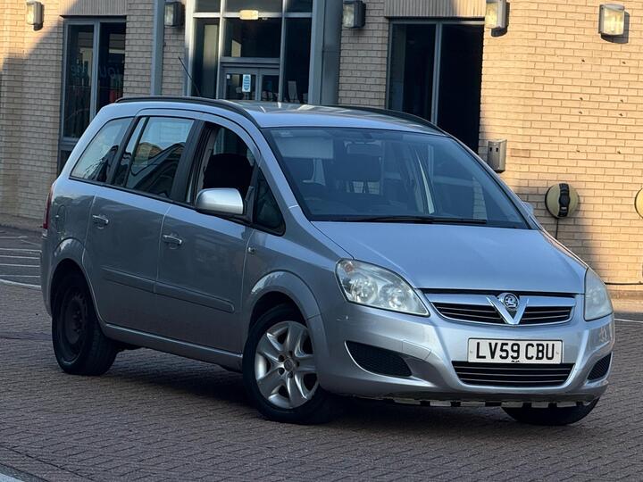 Vauxhall Zafira 1.9 CDTi Exclusiv Auto Euro 4 5dr Vauxhall Zafira 1.9 CDTi Exclusiv Auto Euro 4 5dr