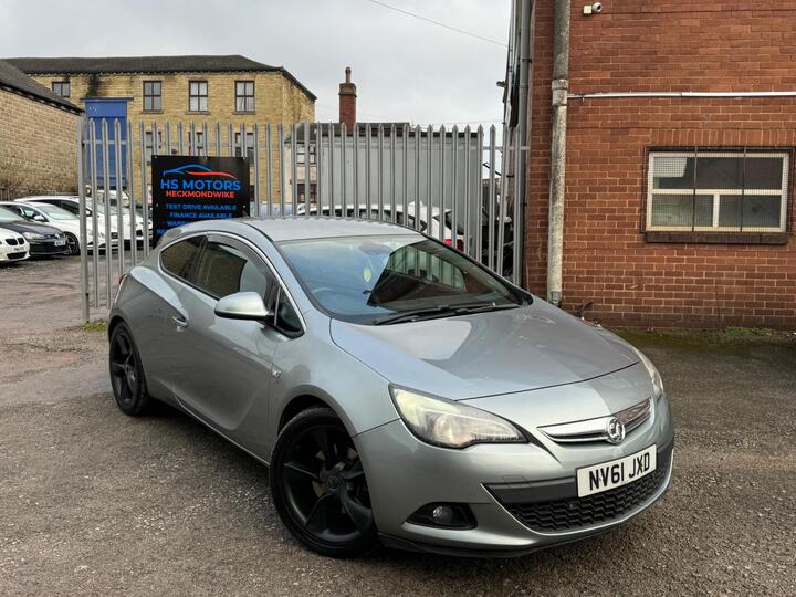 Vauxhall Astra GTC 2.0 CDTi SRi Euro 5 (s/s) 3dr