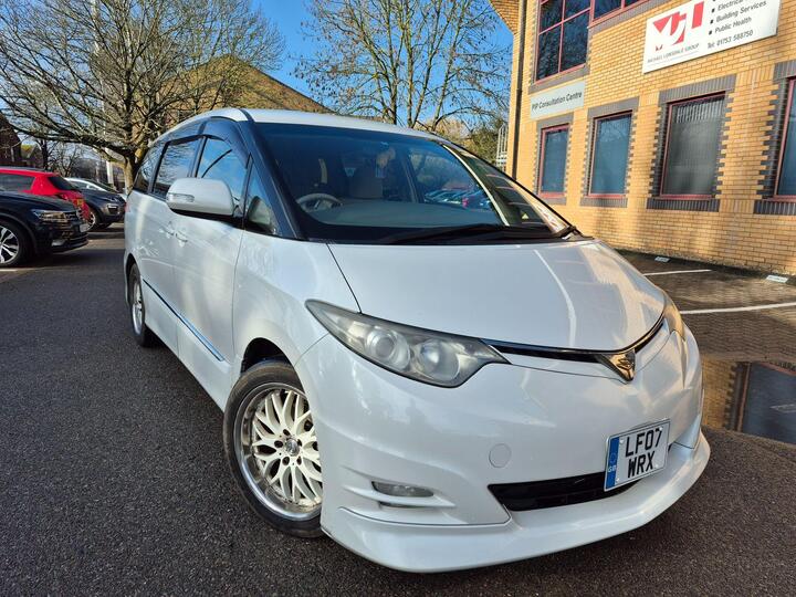 Toyota Estima Aeras 2.4 Automatic Family Car