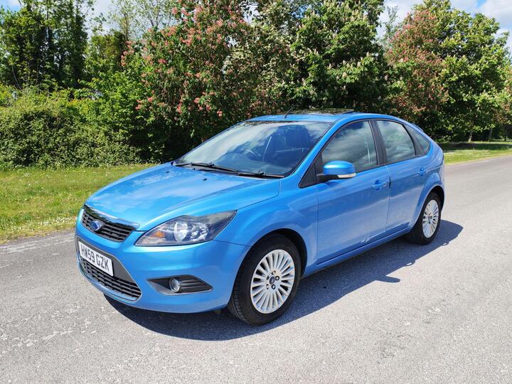 Ford Focus 1.6 Titanium 5dr