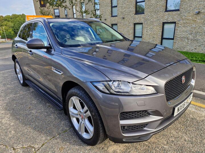 Jaguar F-PACE 2.0 D240 Portfolio Auto AWD Euro 6 (s/s) 5dr