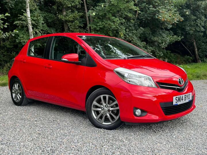 Toyota YARIS 1.4 D-4D Icon Plus Euro 5 5dr