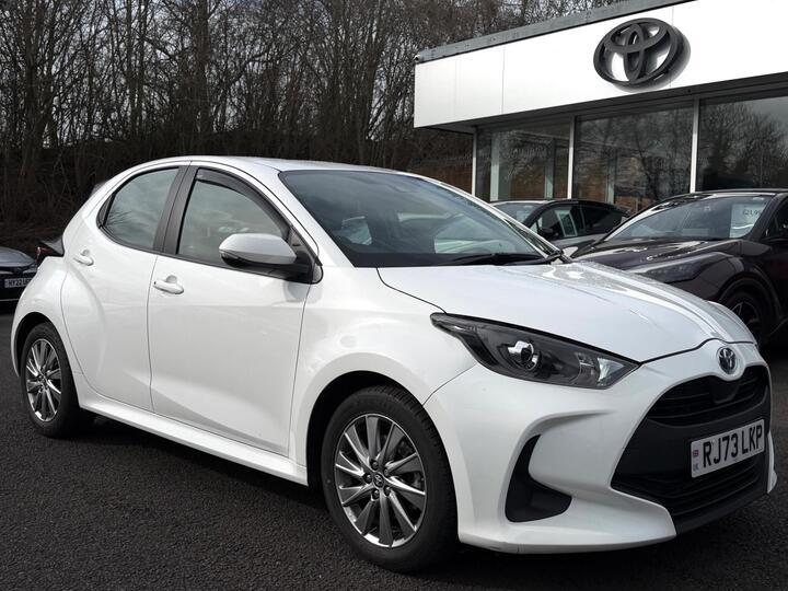 Toyota Yaris 1.5 VVT-h Icon E-CVT Euro 6 (s/s) 5dr