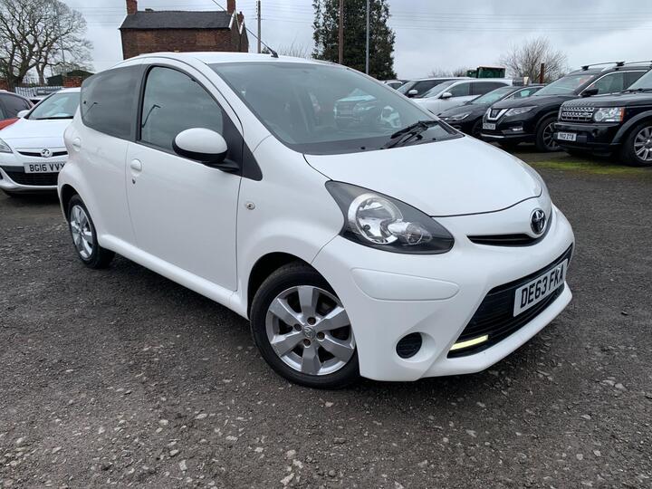 Toyota AYGO 1.0 VVT-i Move Euro 5 5dr
