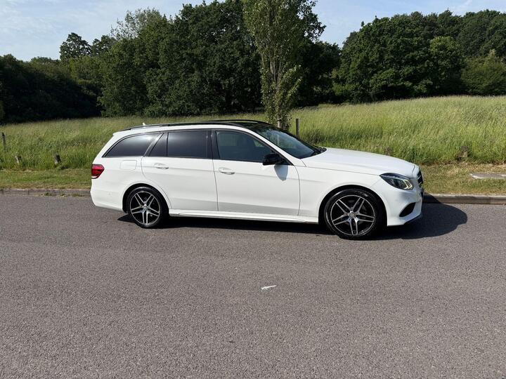 Mercedes-Benz E Class 2.1 E220 BlueTEC AMG Night Edition (Premium) G-Tronic+ Euro 6 (s/s) 5dr Mercedes-Benz E Class 2.1 E220 BlueTEC AMG Night Edition (Premium) G-Tronic+ Euro 6 (s/s) 5dr