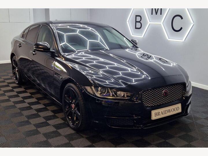 Jaguar XE 2.0d Portfolio Auto Euro 6 (s/s) 4dr
