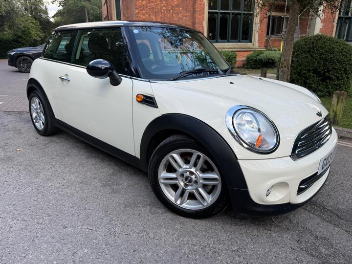 MINI Hatch 1.6 Cooper Auto Euro 5 3dr