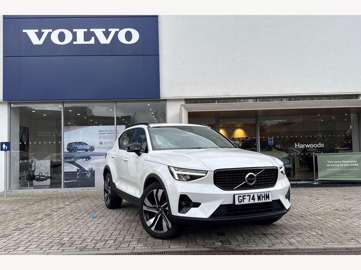 Volvo XC40 2.0 B3 MHEV Plus DCT Auto Euro 6 (s/s) 5dr