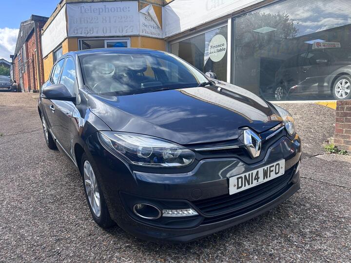 Renault Megane 1.5 DCi ENERGY Dynamique TomTom Euro 5 (s/s) 5dr Renault Megane 1.5 DCi ENERGY Dynamique TomTom Euro 5 (s/s) 5dr