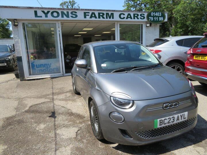 Fiat 500E 42kWh Icon Auto 3dr