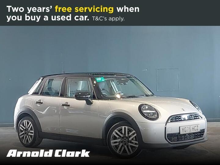 MINI Cooper 1.5C Classic Steptronic Euro 6 (s/s) 5dr