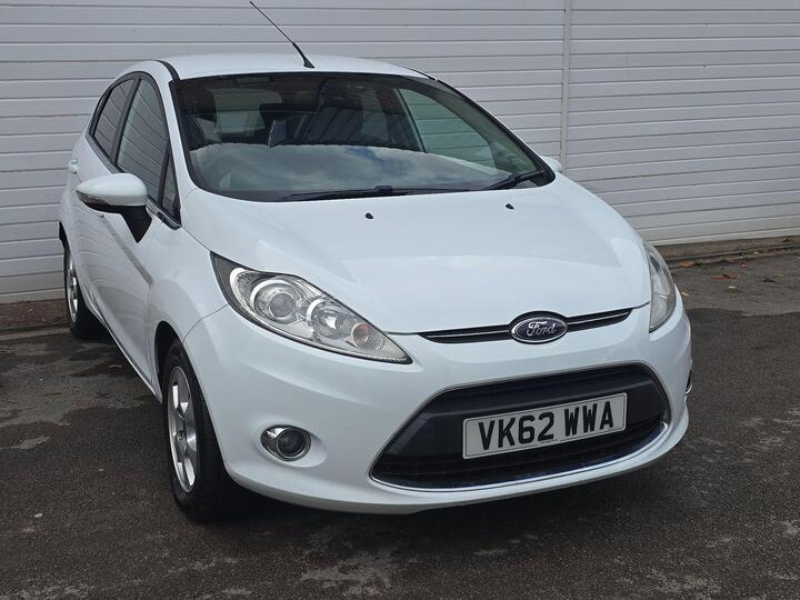 Ford Fiesta 1.6 TDCi ECOnetic DPF Titanium 5dr