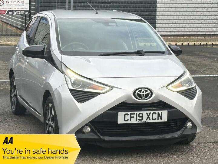 Toyota AYGO 1.0 VVT-i X-trend X-shift Euro 6 5dr (Safety Sense)