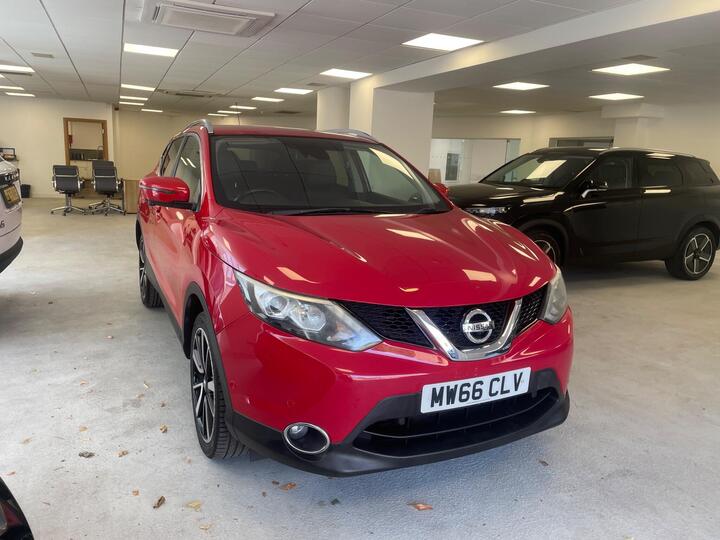 Nissan Qashqai 1.2 DIG-T Tekna 2WD Euro 6 (s/s) 5dr