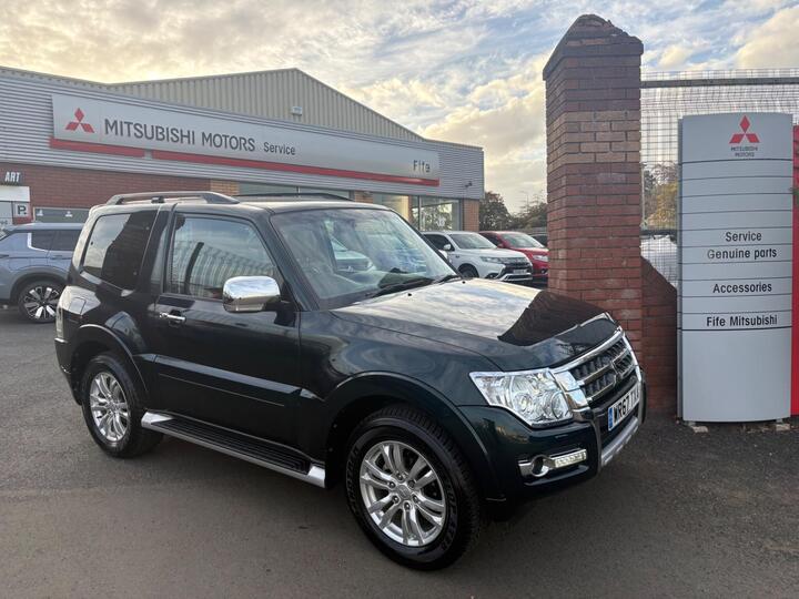Mitsubishi Shogun 3.2 DI-DC Warrior Auto 4WD Euro 6 3dr SWB
