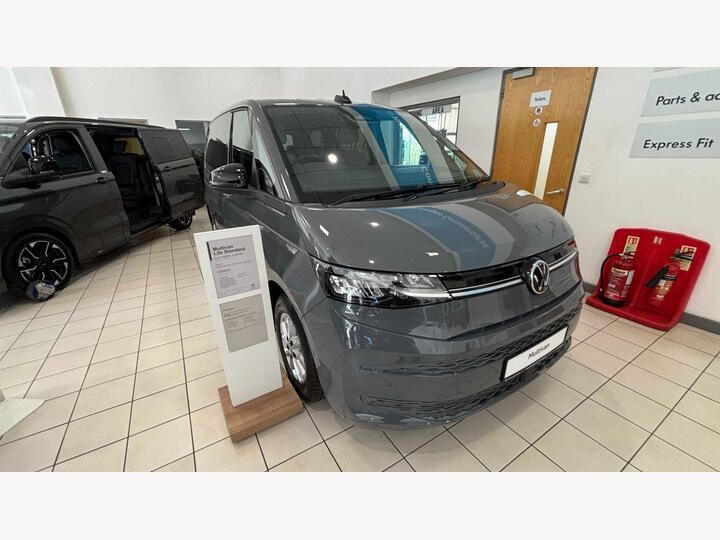 Volkswagen Multivan 2.0 TDI Life DSG Euro 6 (s/s) 5dr