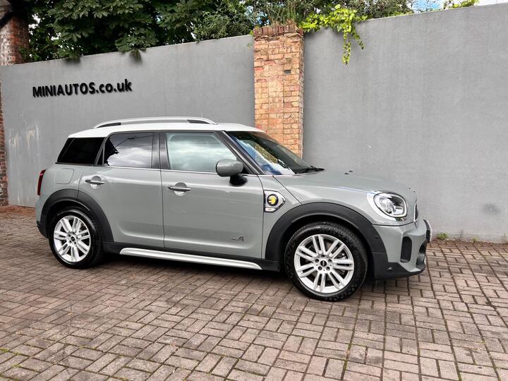 MINI Countryman 1.5 10kWh Cooper SE Exclusive Auto ALL4 Euro 6 (s/s) 5dr MINI Countryman 1.5 10kWh Cooper SE Exclusive Auto ALL4 Euro 6 (s/s) 5dr