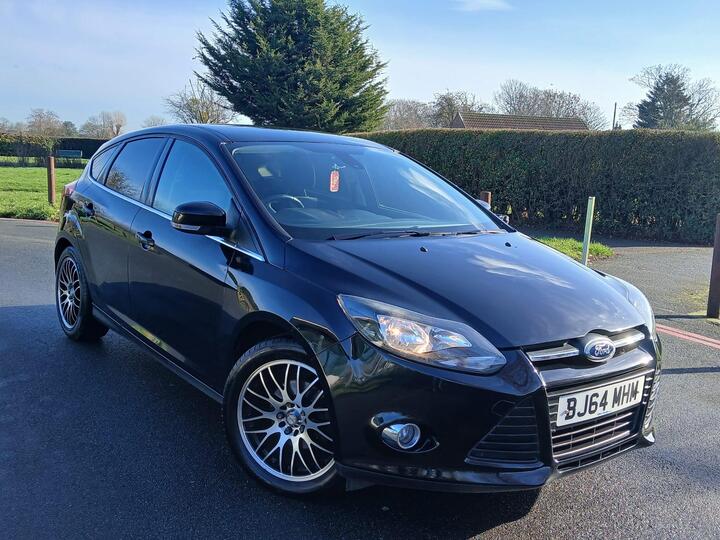 Ford Focus 1.6 Zetec Navigator Powershift Euro 5 5dr