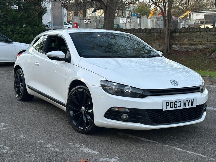 Volkswagen Scirocco 2.0 TDI BlueMotion Tech GT Euro 5 (s/s) 3dr (Leather, Nav) Volkswagen Scirocco 2.0 TDI BlueMotion Tech GT Euro 5 (s/s) 3dr (Leather, Nav)