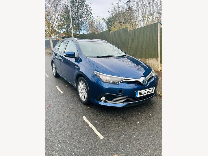 Toyota Auris 1.8 VVT-h Business Edition Touring Sports CVT Euro 6 (s/s) 5dr