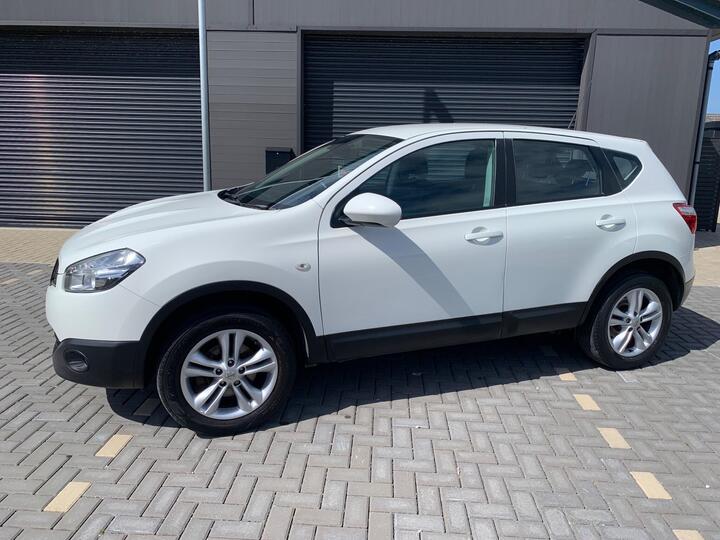 Nissan Qashqai 1.6 Acenta 2WD Euro 5 (s/s) 5dr