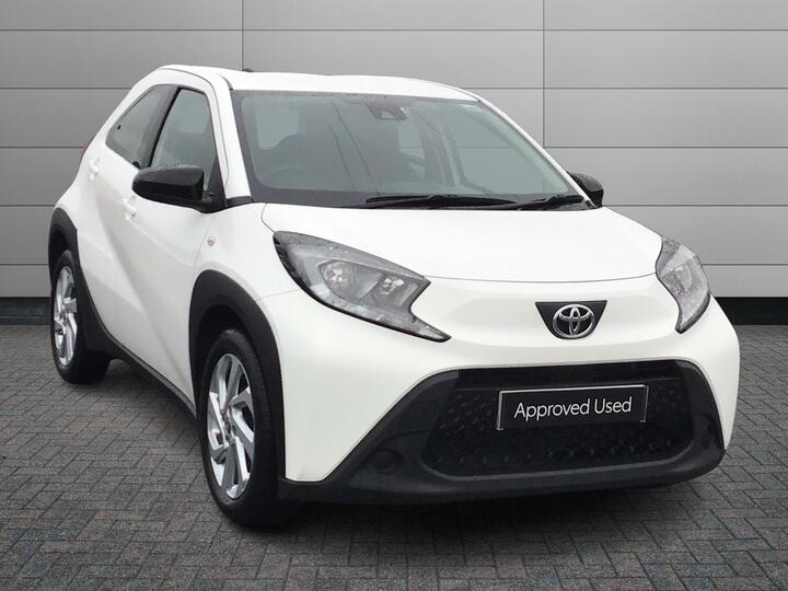 Toyota Aygo X 1.0 VVT-i Pure Euro 6 (s/s) 5dr Toyota Aygo X 1.0 VVT-i Pure Euro 6 (s/s) 5dr