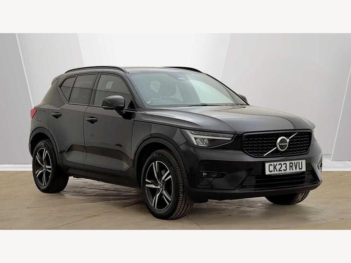 Volvo XC40 2.0 B4 MHEV Plus DCT Auto AWD Euro 6 (s/s) 5dr