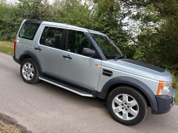 Land Rover Discovery 3 2.7 TD V6 HSE Station Wagon 5dr Land Rover Discovery 3 2.7 TD V6 HSE Station Wagon 5dr
