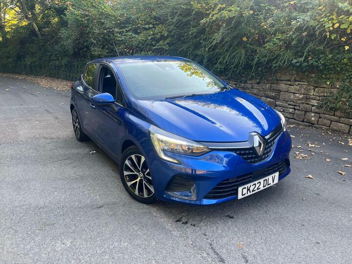 Renault Clio 1.0 TCe Iconic Edition Euro 6 (s/s) 5dr Renault Clio 1.0 TCe Iconic Edition Euro 6 (s/s) 5dr