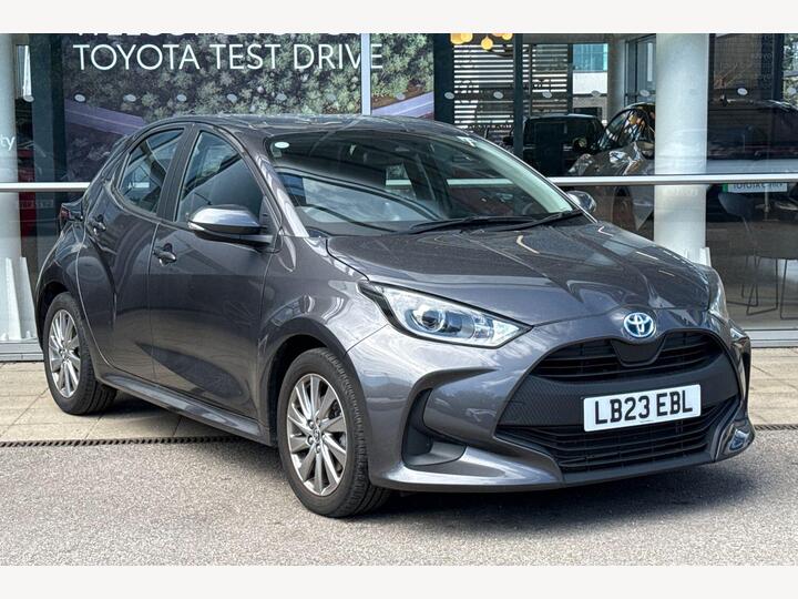 Toyota Yaris 1.5 VVT-h Icon E-CVT Euro 6 (s/s) 5dr
