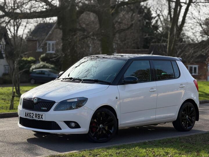 Skoda Fabia 1.4 TSI VRS S2000 DSG Euro 5 5dr Skoda Fabia 1.4 TSI VRS S2000 DSG Euro 5 5dr