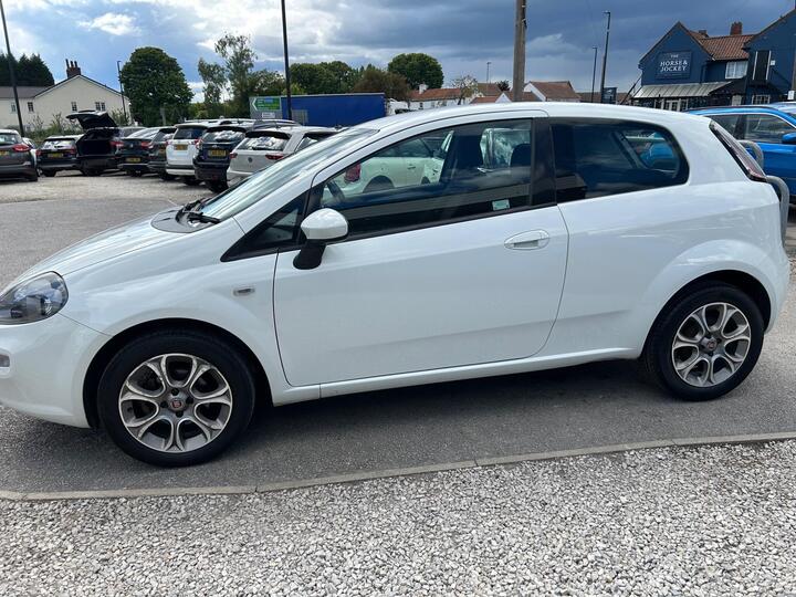 Fiat Punto 1.4 Easy Euro 6 (s/s) 3dr