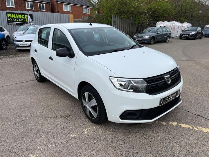 Dacia Sandero 1.0 SCe Essential Euro 6 5dr Dacia Sandero 1.0 SCe Essential Euro 6 5dr