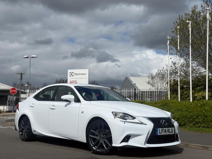 Lexus IS 2.5 300h F Sport E-CVT Euro 5 (s/s) 4dr