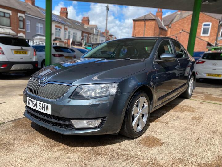 Skoda Octavia 2.0 TDI Elegance DSG Euro 5 (s/s) 5dr Skoda Octavia 2.0 TDI Elegance DSG Euro 5 (s/s) 5dr