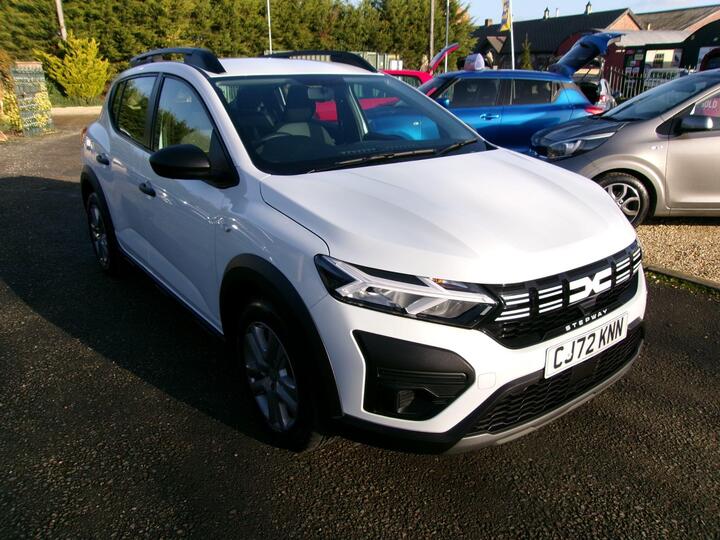 Dacia Sandero Stepway 1.0 TCe Essential Euro 6 (s/s) 5dr