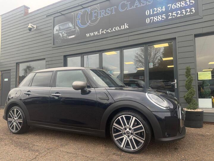 MINI HATCH 1.5 Cooper Exclusive Steptronic Euro 6 (s/s) 5dr