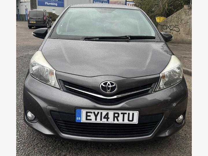 Toyota Yaris 1.33 Dual VVT-i Icon Plus Euro 5 5dr