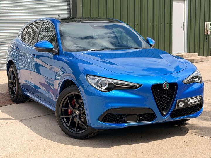 Alfa Romeo Stelvio 2.0T Veloce Auto Q4 AWD Euro 6 (s/s) 5dr Alfa Romeo Stelvio 2.0T Veloce Auto Q4 AWD Euro 6 (s/s) 5dr