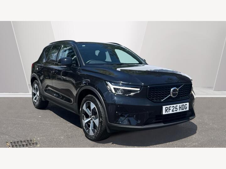 Volvo XC40 2.0 B4 MHEV Plus Dark DCT Auto Euro 6 (s/s) 5dr