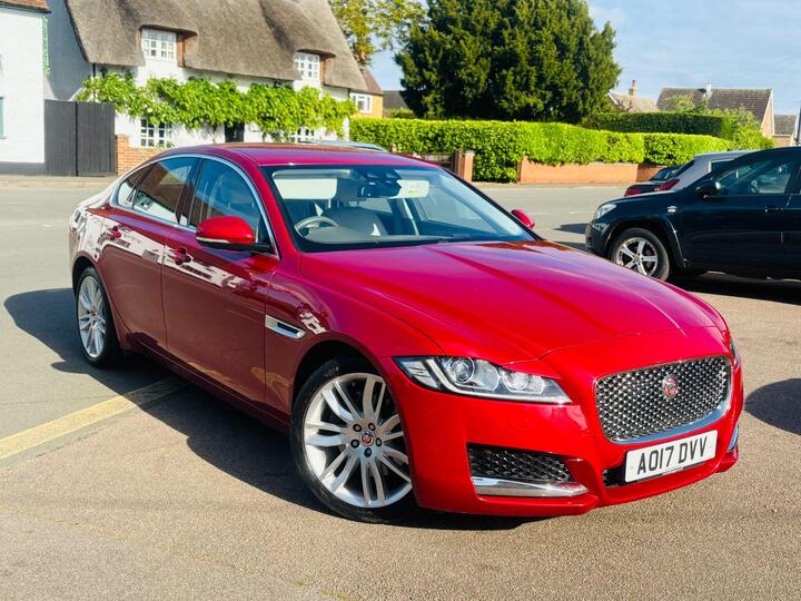 Jaguar XF 2.0d Portfolio Auto Euro 6 (s/s) 4dr