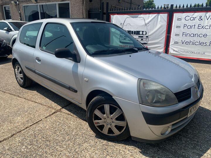 Renault Clio 1.2 16v Expression 3dr Renault Clio 1.2 16v Expression 3dr