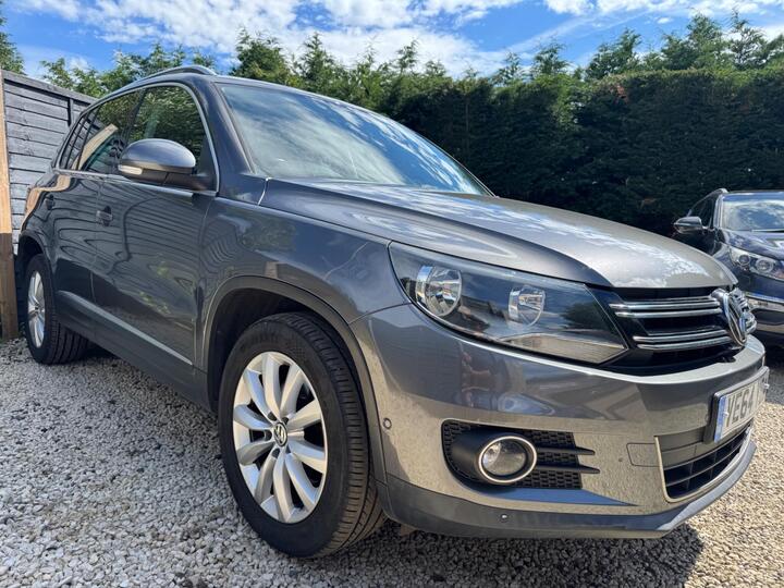 Volkswagen Tiguan 2.0 TDI BlueMotion Tech Match 4WD Euro 5 (s/s) 5dr